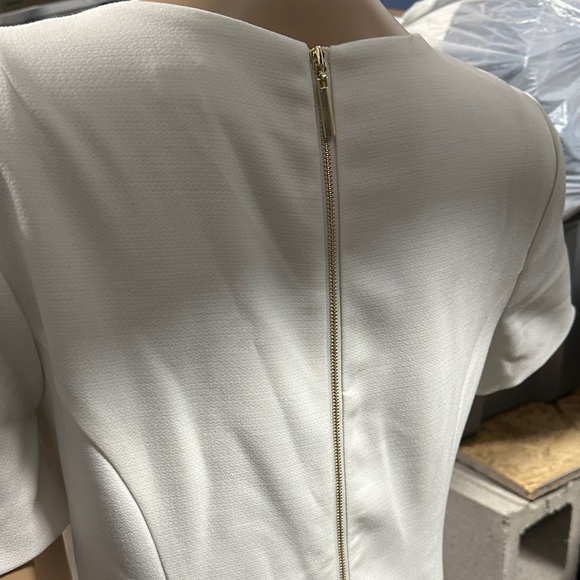 NWT Eliza J White classy box fit with scoop neckline Midi Dress with Pockets - Picture 6 of 11